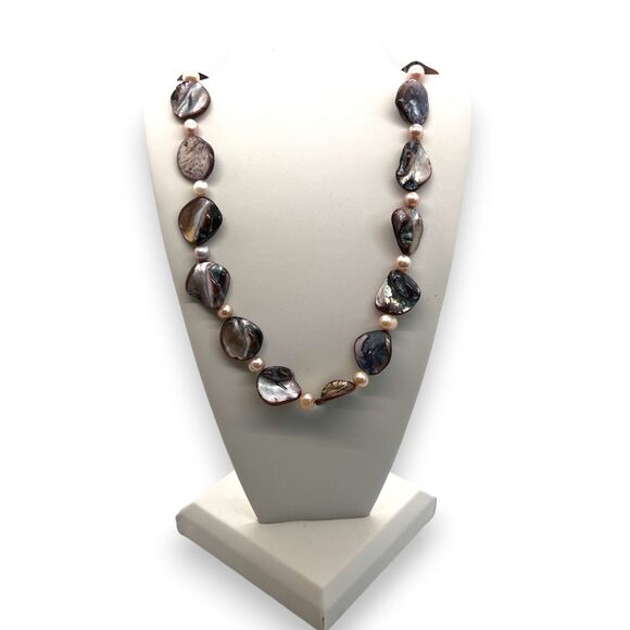 Teng Yue Beaded Necklace Natural Freshwater Pearls & Authentic Mother of Pearl - Picture 2 of 7